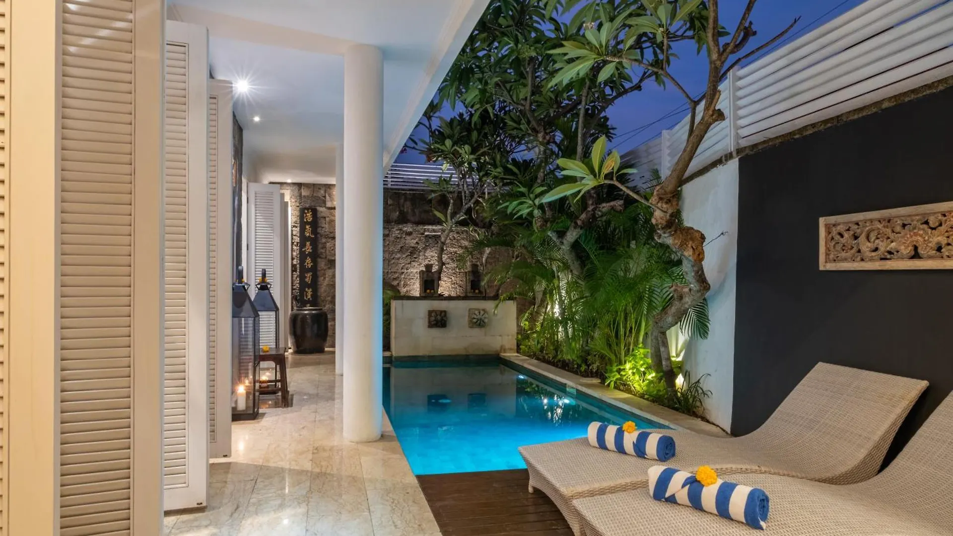 Mosan House - Unique Art-Filled Gem In Perfect Location A Short Walk From The Beach Or Seminyak Square Including Ac Office For Remote Working 0*,