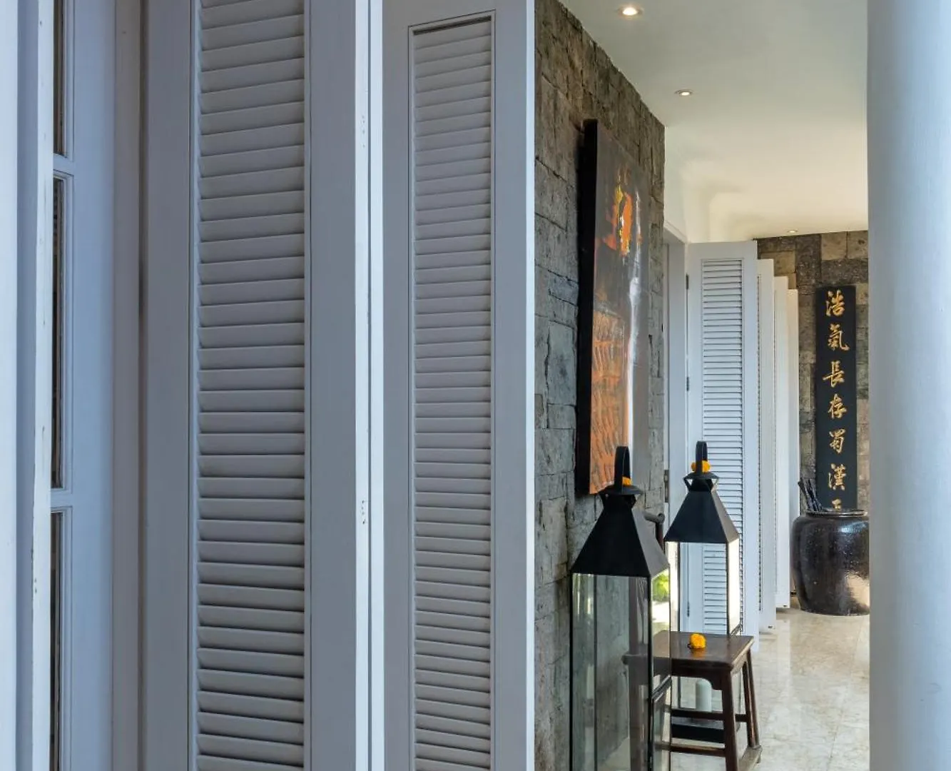 Mosan House - Unique Art-Filled Gem In Perfect Location A Short Walk From The Beach Or Seminyak Square Including Ac Office For Remote Working